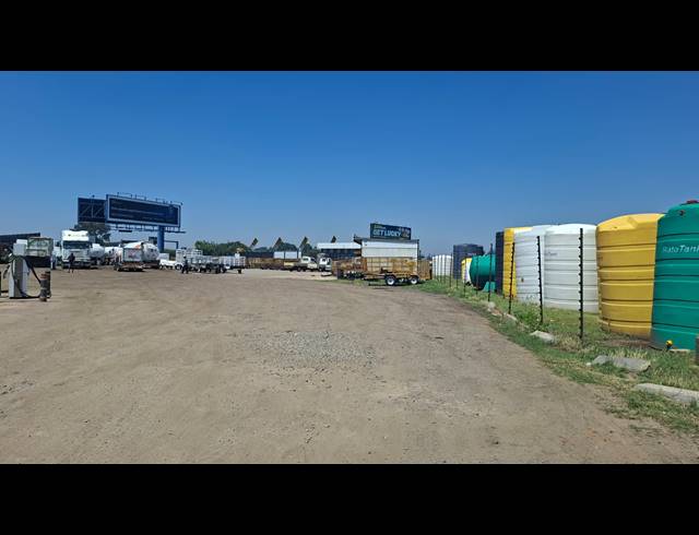 22,000M² INDUSTRIAL YARD FOR SALE IN BARTLETT